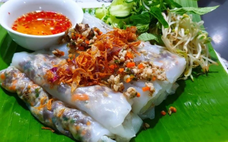 Đừng bỏ lỡ món bánh cuốn dẻo thơm ngon, lạ miệng